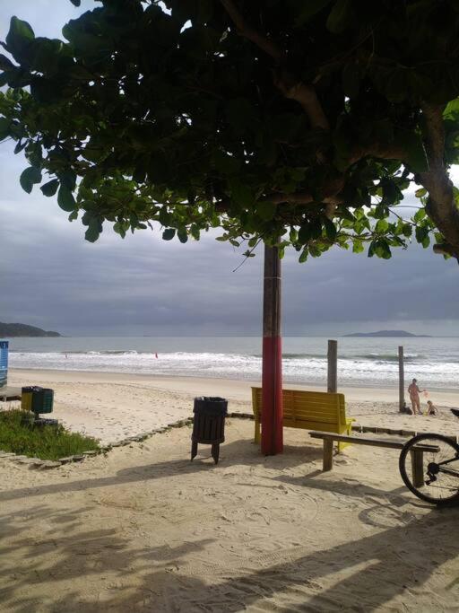 Apto 80M Da Praia Grande Vista Mar! Governador Celso Ramos Bagian luar foto